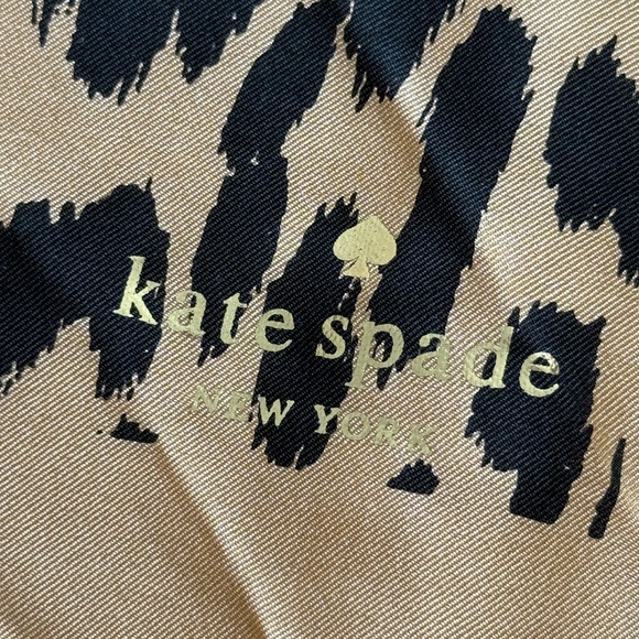 kate spade Leopard Print Silk Scarf in Tan and Black NWT - Picture 4 of 7